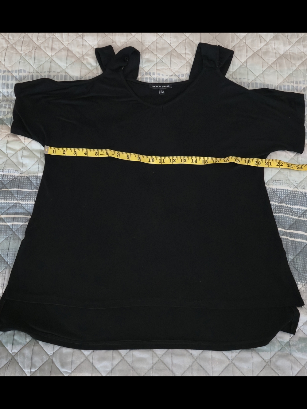 Cable & Gauge Black Cold-Shoulder V-Neck Top